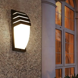 Outdoor Light A102-Black - Galaxy Lighting NZ