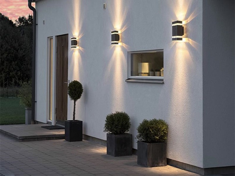 Black Outdoor Light A108-B - Galaxy Lighting NZ