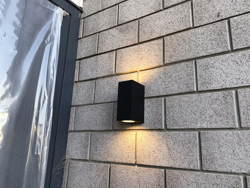 Black Outdoor Light A109-B - Galaxy Lighting NZ