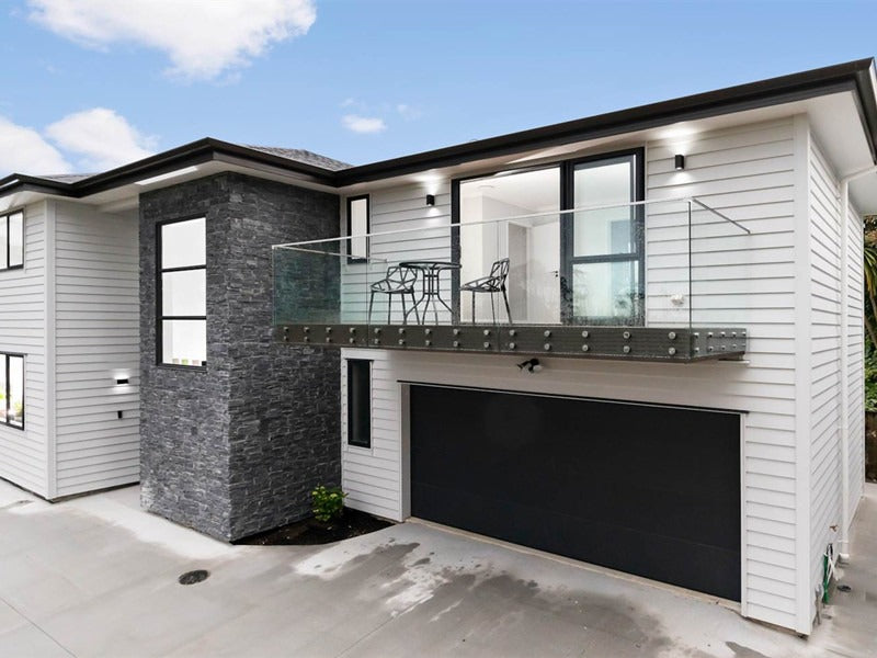 Black Outdoor Light A109-B - Galaxy Lighting NZ