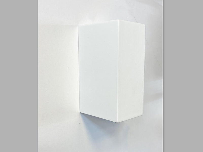 Outdoor Light A109-White - Galaxy Lighting NZ