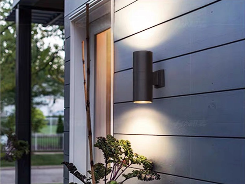 Up/Down Outdoor Light A125-Black - Galaxy Lighting NZ