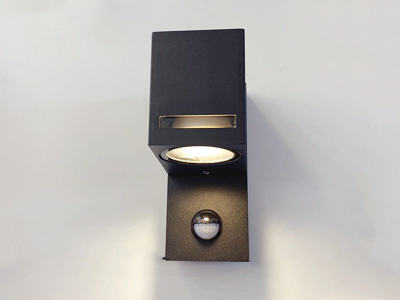 Sensor Outdoor Light A127 - Galaxy Lighting NZ