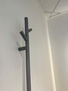 Minimalist Vertical Wall-Mounted Towel Rack -Gun Metal Heated Towel Rail - Galaxy Lighting NZ