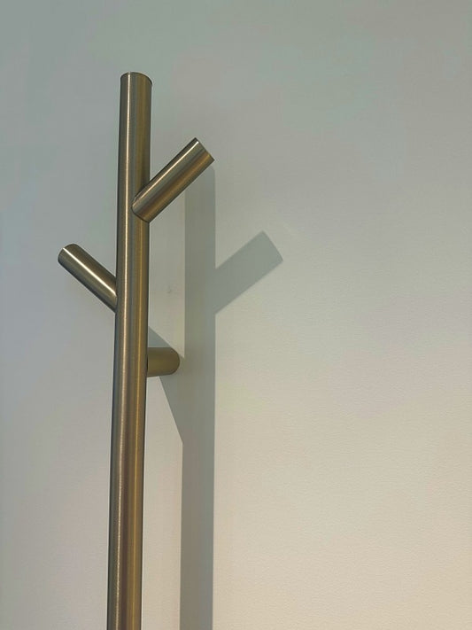Minimalist Vertical Wall-Mounted Towel Rack -Gold Heated Towel Rail - Galaxy Lighting NZ